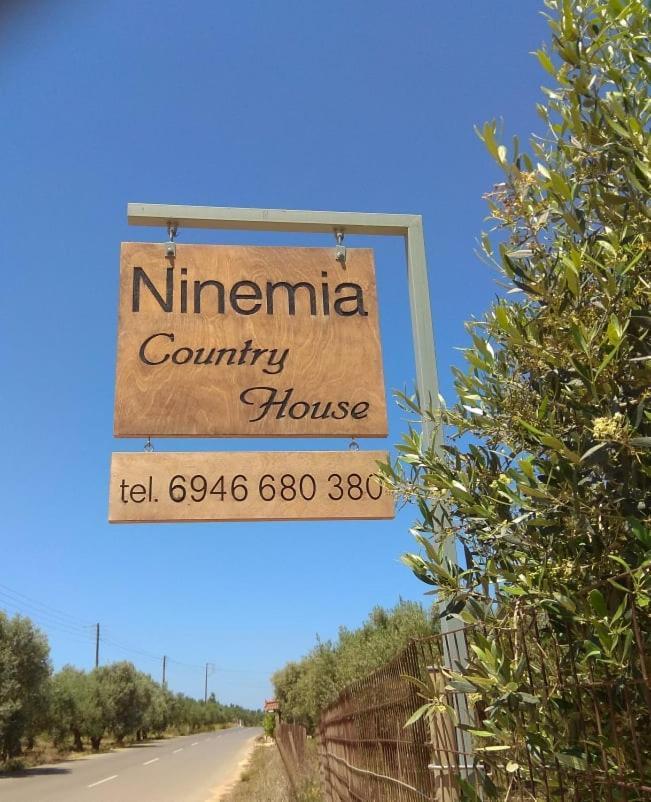 Ninemia Country House Vromonérion Exterior photo
